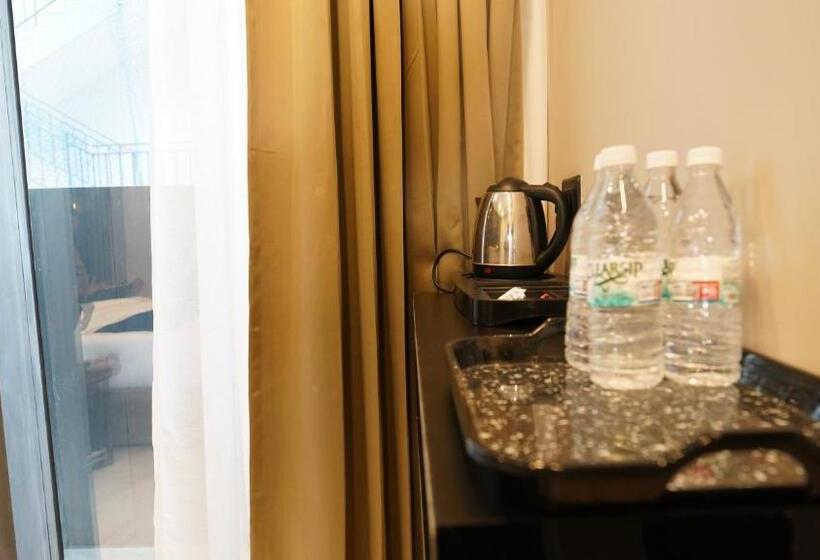 酒店 Aquila Grand Suites   Noida Sector 136