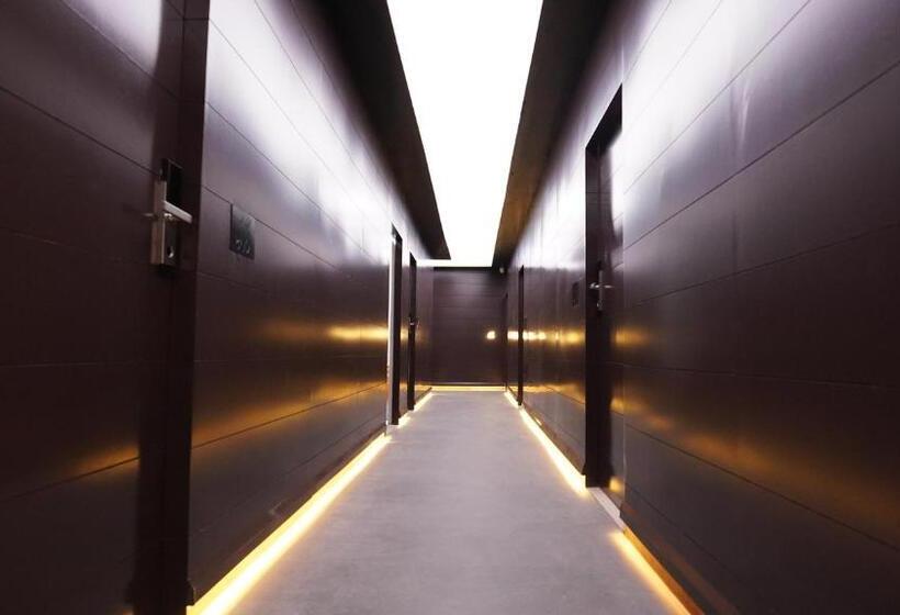 酒店 Aquila Grand Suites   Noida Sector 136