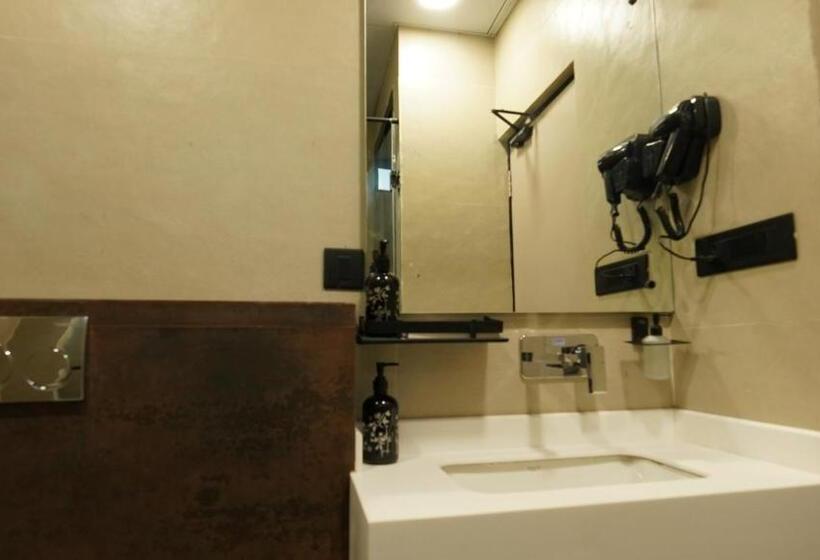 酒店 Aquila Grand Suites   Noida Sector 136