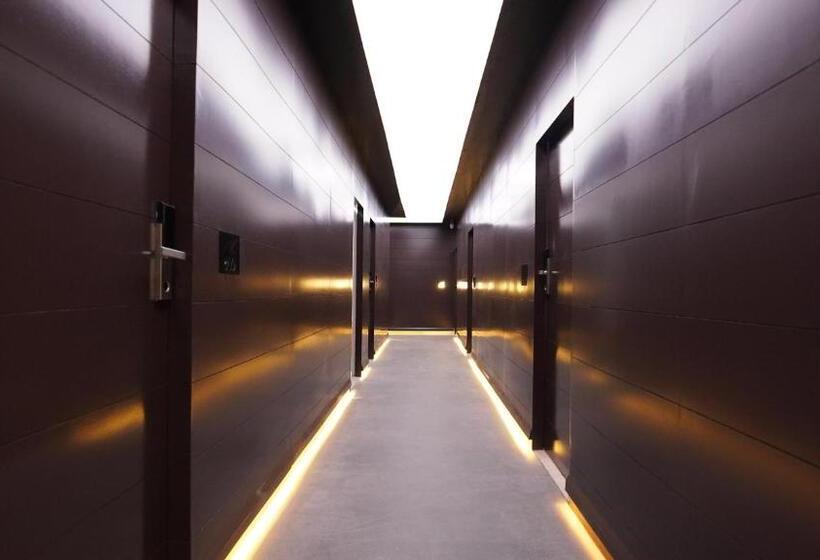 酒店 Aquila Grand Suites   Noida Sector 136