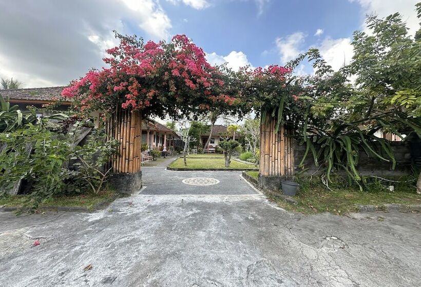 בית מלון כפרי Arlinas Guest House