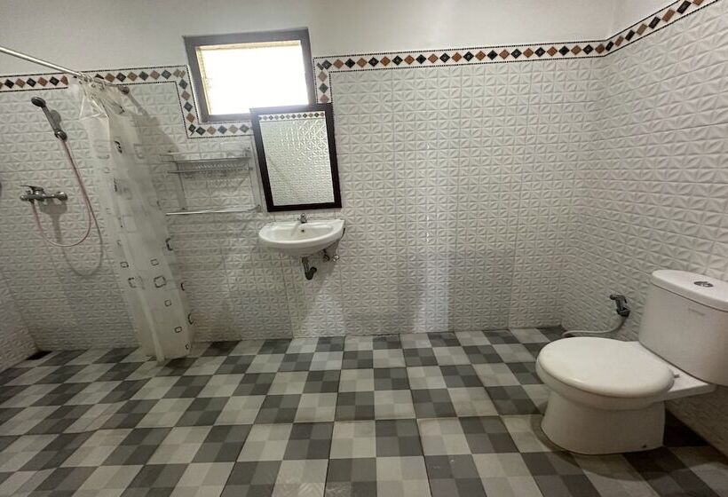 בית מלון כפרי Arlinas Guest House