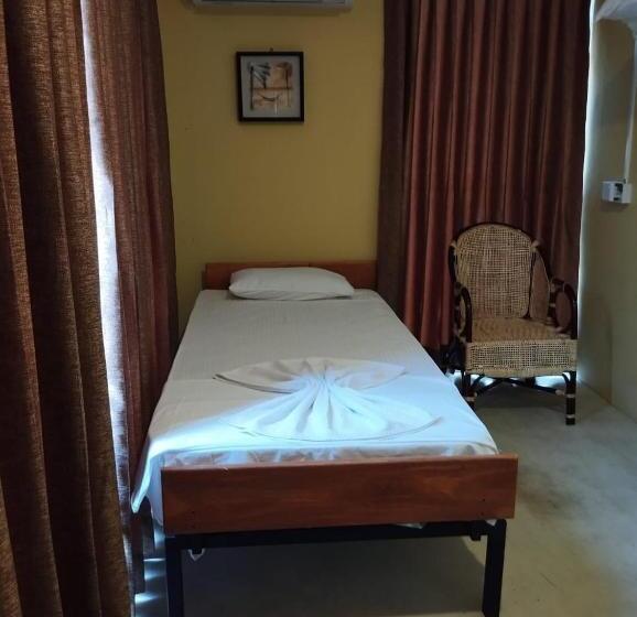 Капсульный Oтель Poseidon  S Bounty Rest