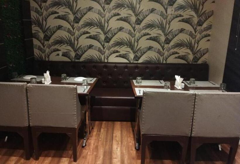 Отель Eva Galaxy