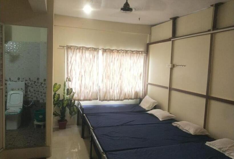 호텔 Goroomgo Kshipra Guest House Ujjain