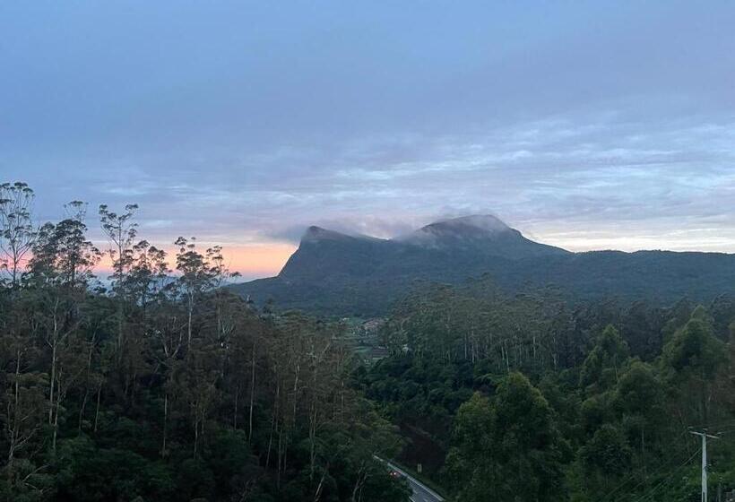 ホテル Hillneliya Resort