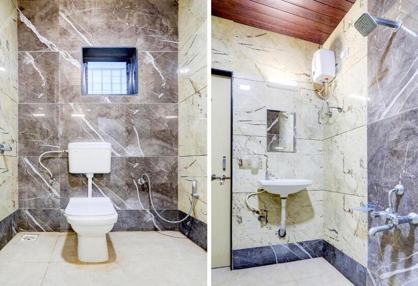 בית מלון כפרי Oyo Aamrai Resort