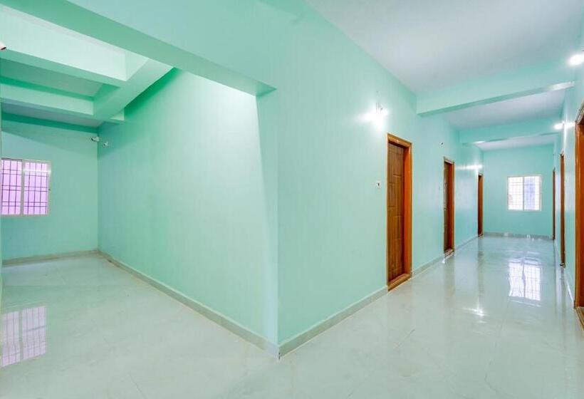 Fabhotel Chandu S Boutique   Nr Bus Stand