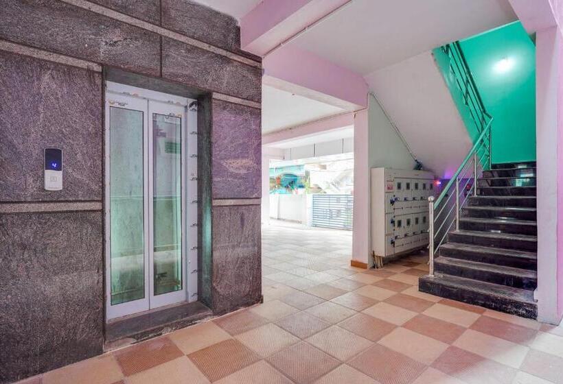 Fabhotel Chandu S Boutique   Nr Bus Stand