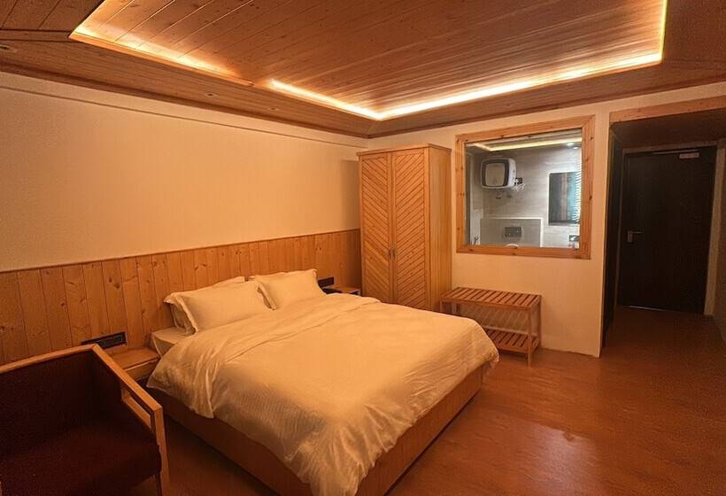 فندق Pine Heritage