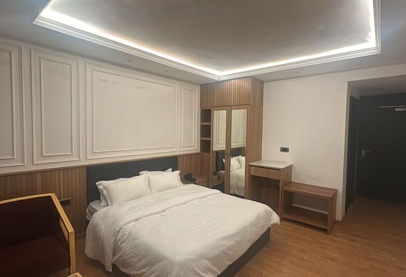 فندق Pine Heritage