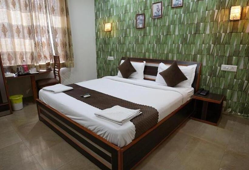 בית מלון כפרי Rk Residency