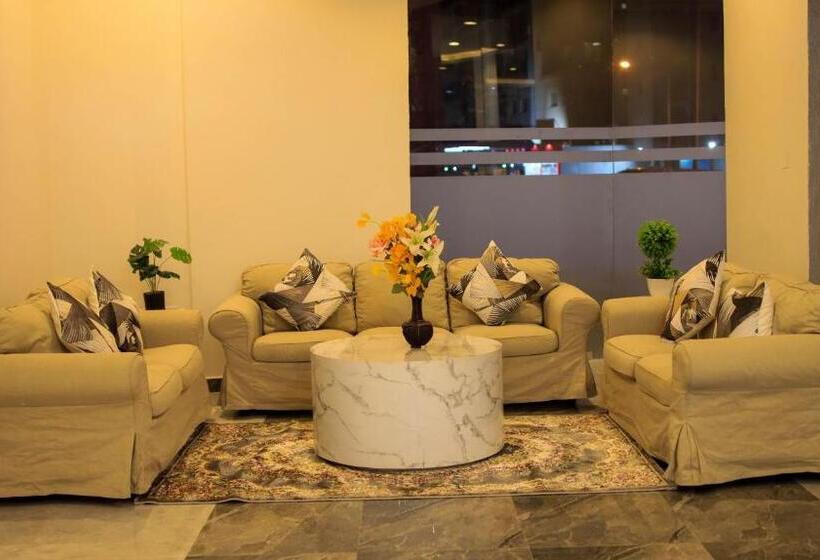 هتل Star Night Apartments