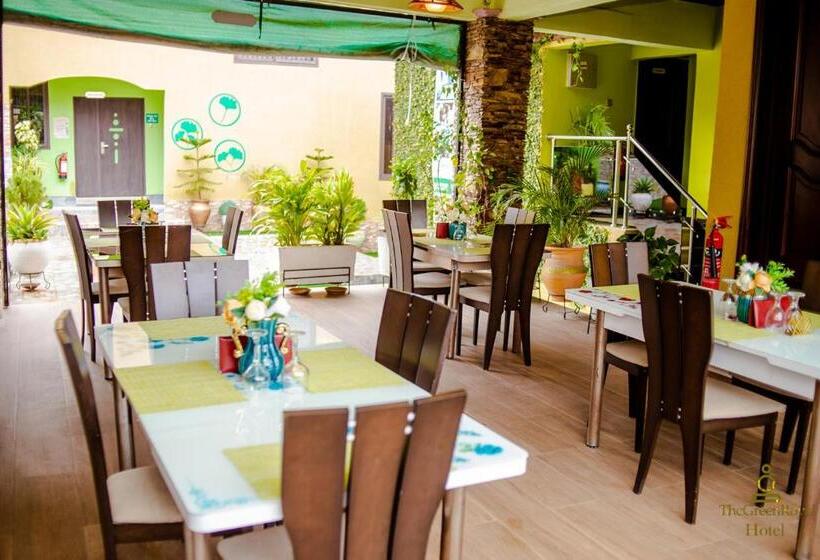 فندق The Green Royal