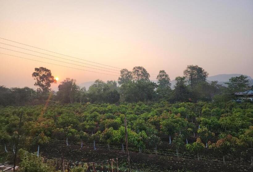 호텔 The Windsor Villa By Parisha Farm