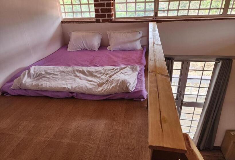 호텔 The Windsor Villa By Parisha Farm