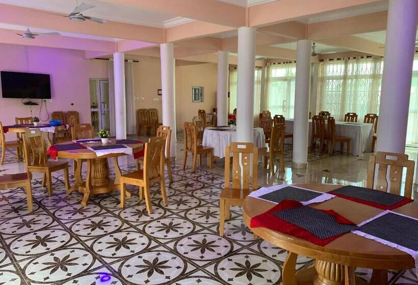 ホテル Tongor Royal Resort