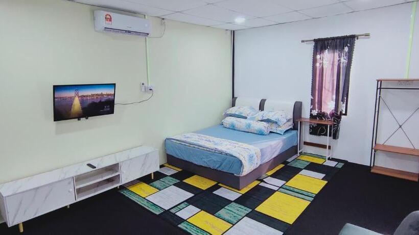 ホテル Village View Cottage Roomstay