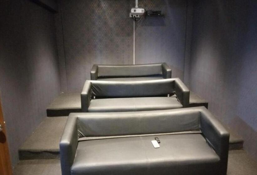 בית מלון כפרי Wandr City Of Music