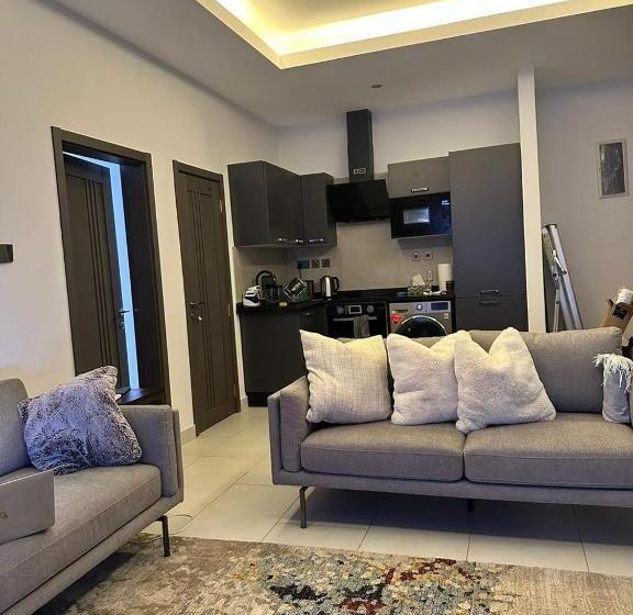 هتل Zan Estates & Decor