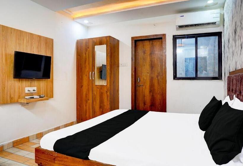 Oyo Shyam Palace Hotel And Restaurant