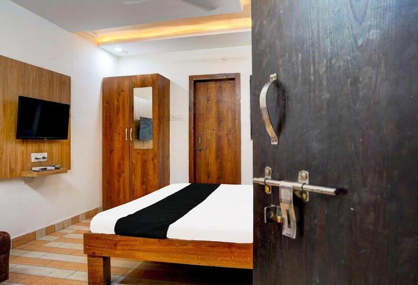 Oyo Shyam Palace Hotel And Restaurant