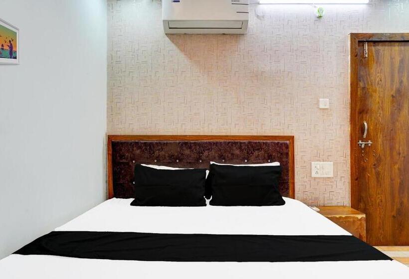 Oyo Shyam Palace Hotel And Restaurant