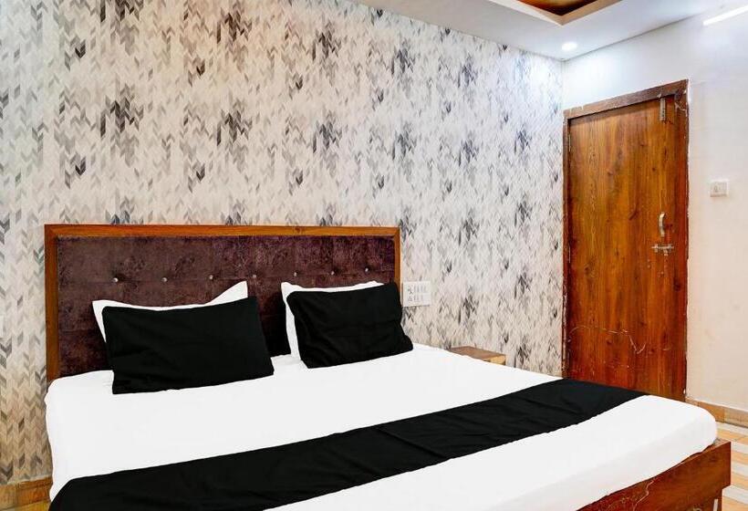 Oyo Shyam Palace Hotel And Restaurant