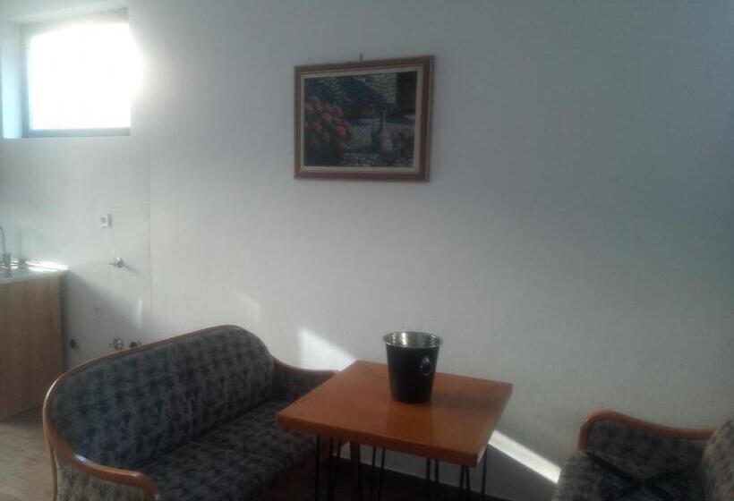 پانسیون Apartman 1