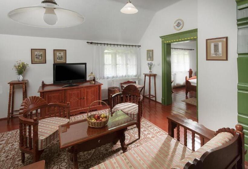 פנסיון Chaloupka