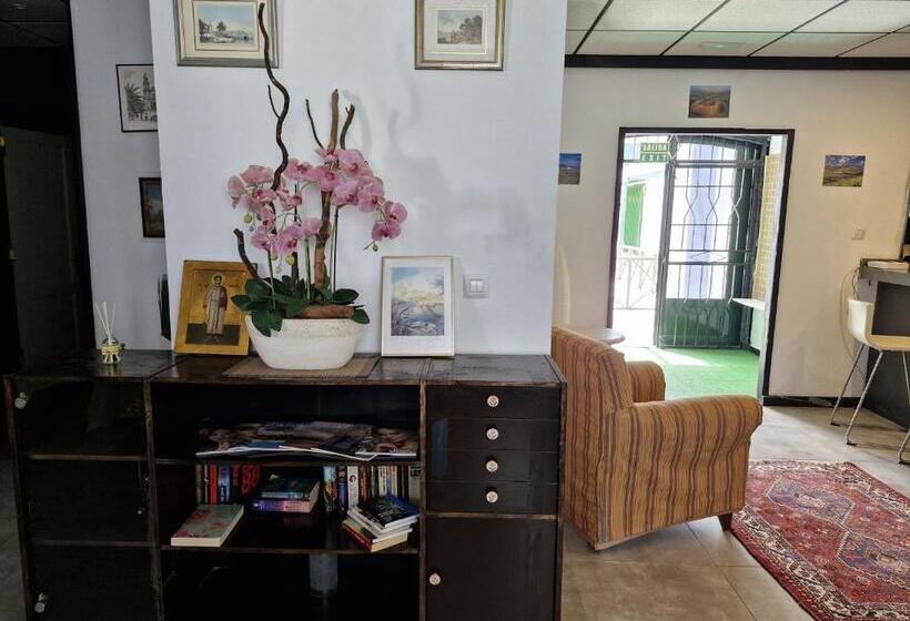 פנסיון Chill 12 Guest House