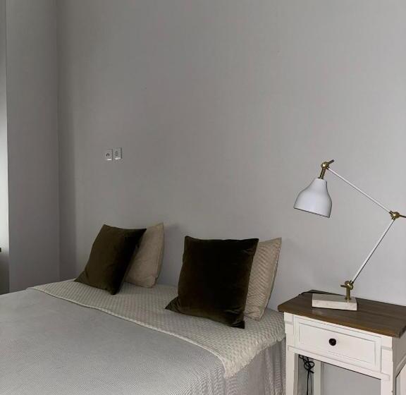 پانسیون Quartos Em Adorável Acomodação Partilhada Na Baixa De Lisboa