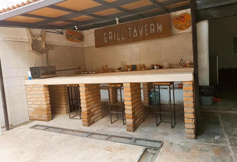 پانسیون Hostal Tipi