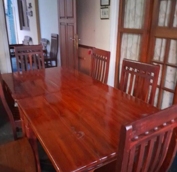 펜션 Lanka Peter S House Tourist Guest House And Restaurant