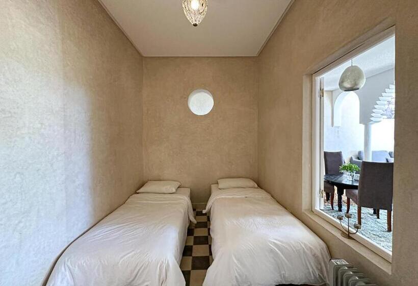 پانسیون Mar Y Montana House