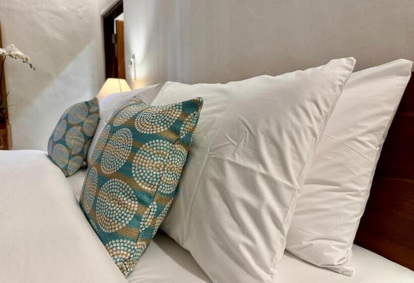 פנסיון Pranawa Guest House