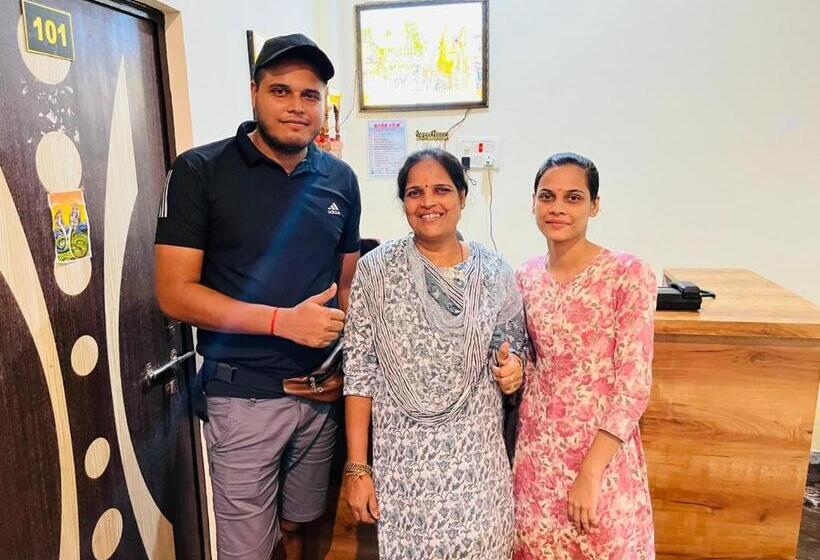 پانسیون River View Paying Guest House