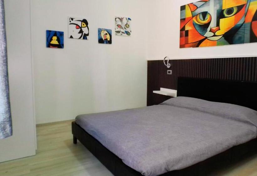 Пансион Soverato Sweet Home Picasso