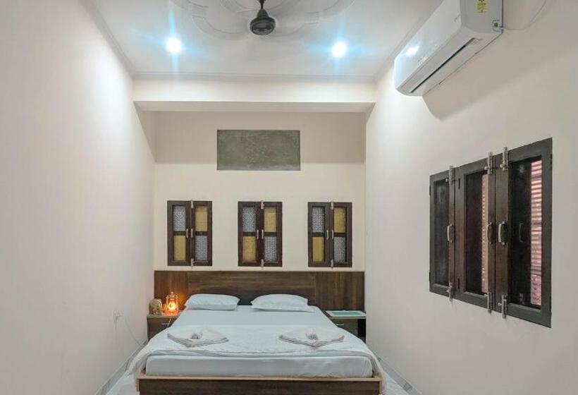 بنسيون The Pink Nest   Backpackers Abode