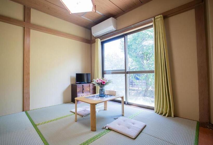 פנסיון Toko Inn Courtyard