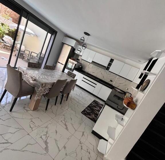 بنسيون Villa Avec Piscine 2 Chambres 2 Salon 1 Cuisine Et Piscine Privée