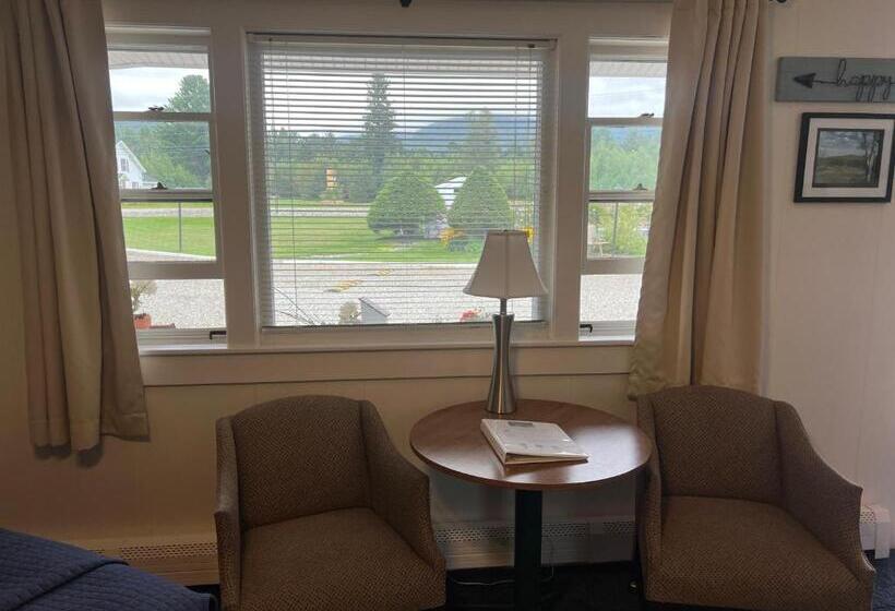 Profile Deluxe Motel