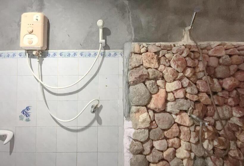 Ranong Resort And Laguna