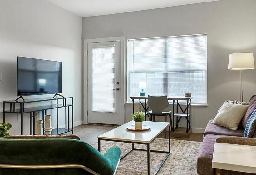 The Landing Apartments By Barsala