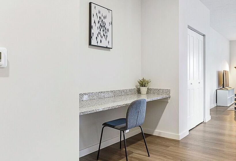 The Landing Apartments By Barsala