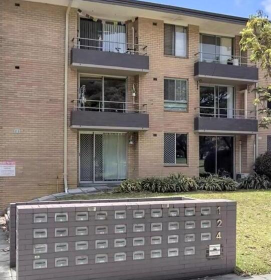 Central Subiaco Oasis 1 Bedroom Unit