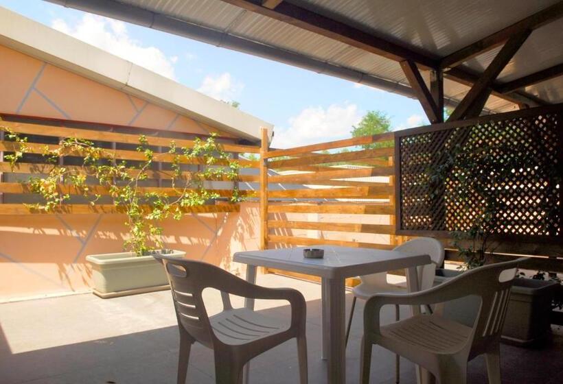 Vara Motel Self Check In