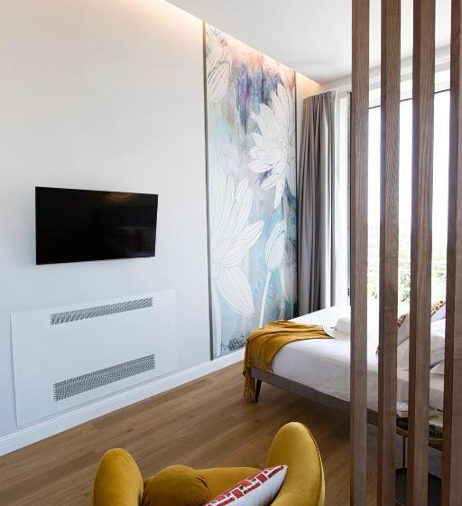 Vesuvius Palace Apart