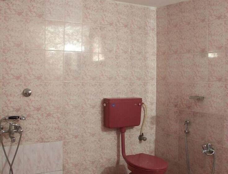 Beach View Studio In Candolim Goa