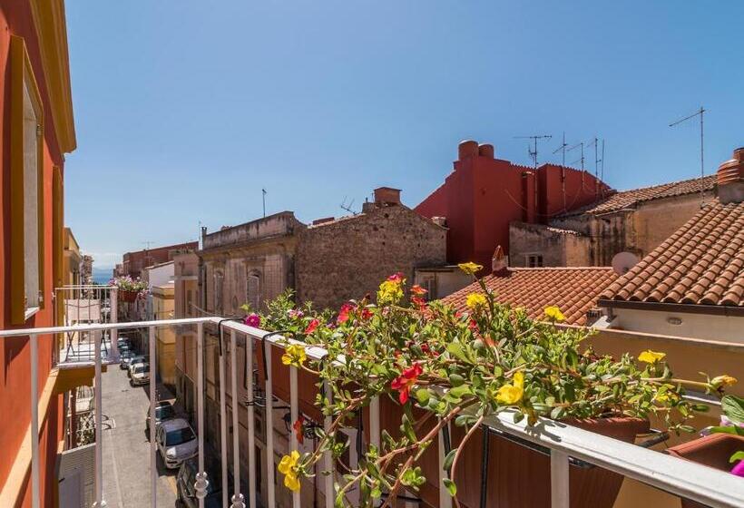 ベッドアンドブレックファースト Charming Rooms Opuntia